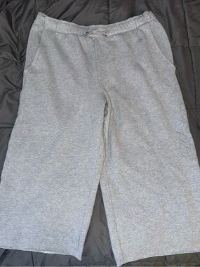 PINK Light Gray Wide-Leg Cropped Sweatpants With Drawstring